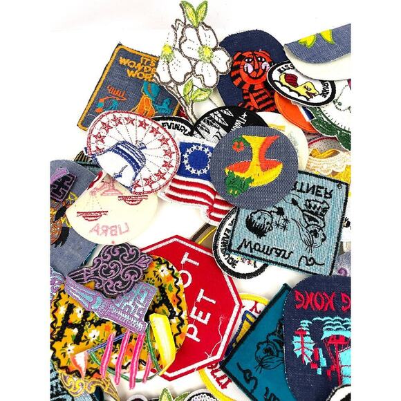 150 PC Assorted Sewing Applique Patches Iron on Sew On NEW Mixed Sequin Crafting - Picture 4 of 16
